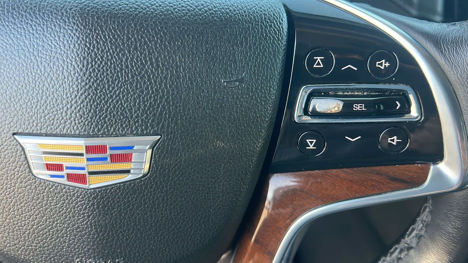 Thumbnail: 2020 Cadillac Escalade - 20