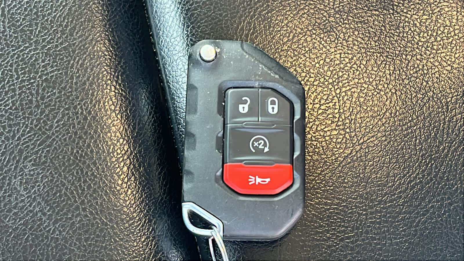 Thumbnail: 2021 Jeep Wrangler - 29