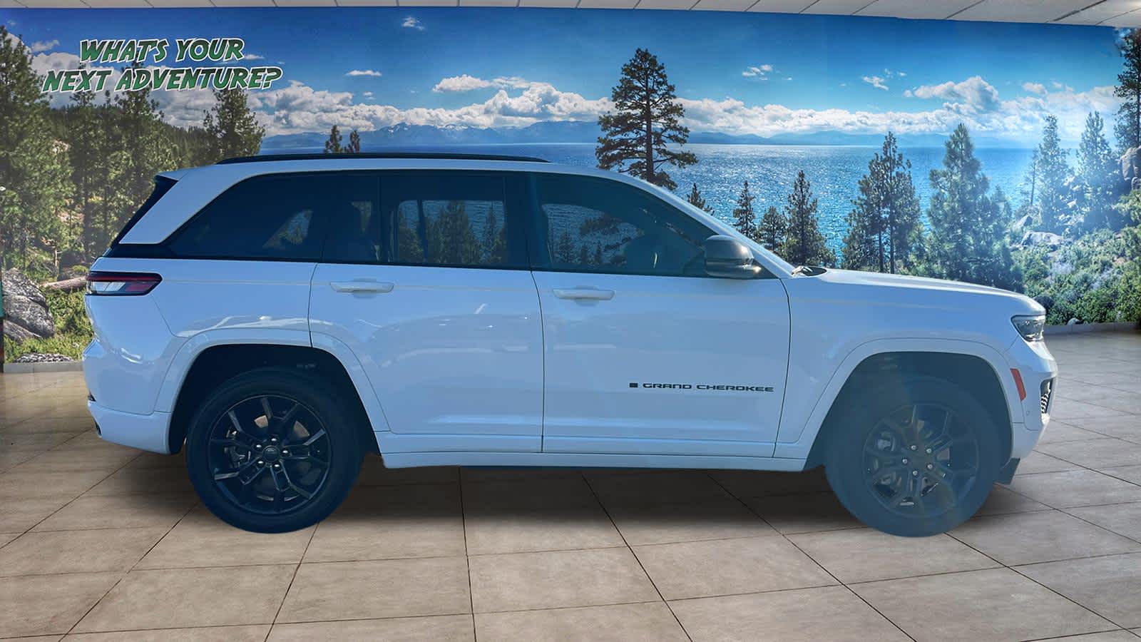 Thumbnail: 2023 Jeep Grand Cherokee - 4