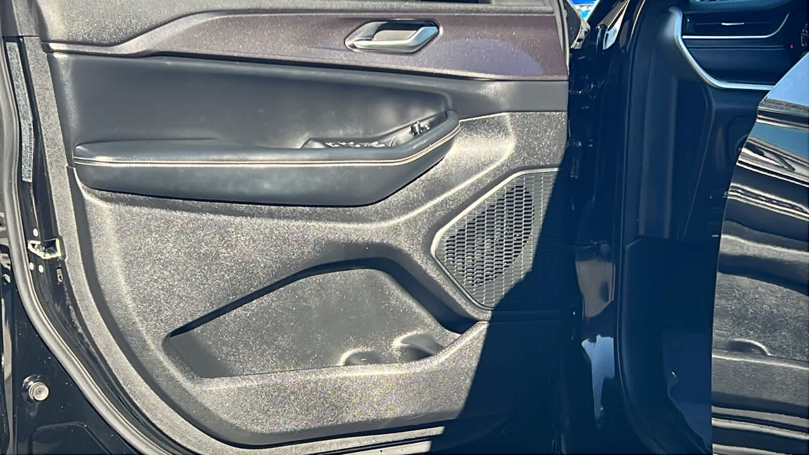 Thumbnail: 2023 Jeep Grand Cherokee - 23