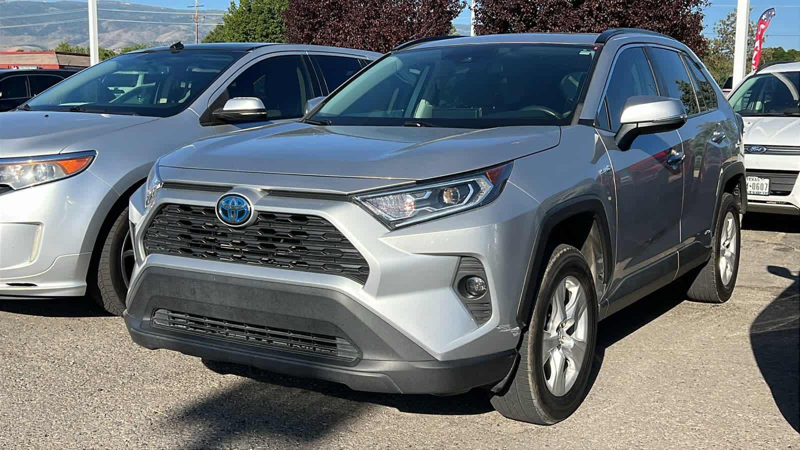 Thumbnail: 2020 Toyota RAV4 - 1