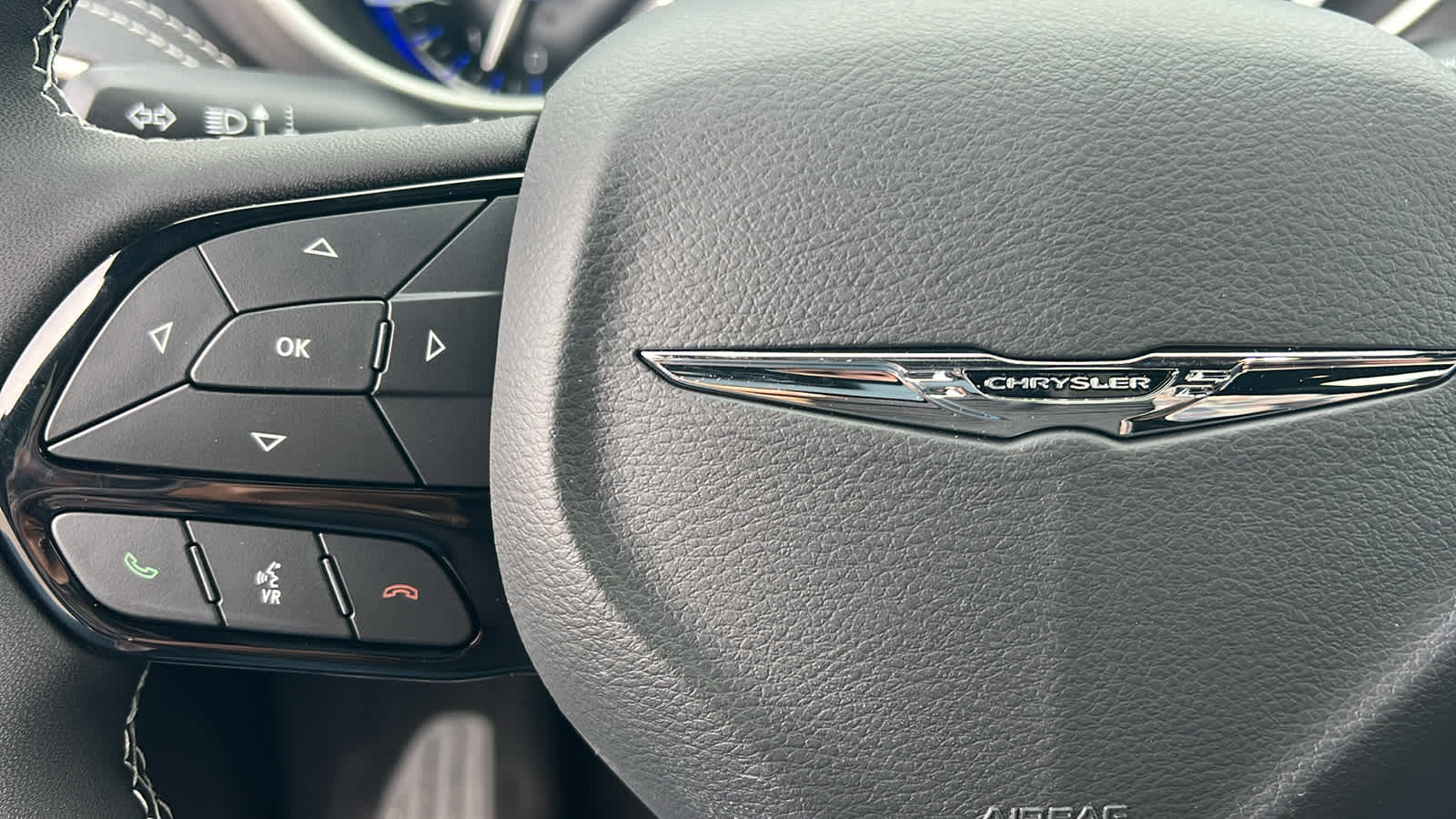 Thumbnail: 2026 Chrysler Pacifica - 19