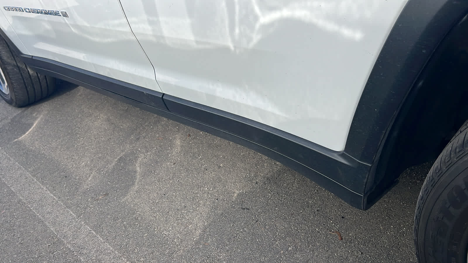 Thumbnail: 2022 Jeep Grand Cherokee - 8