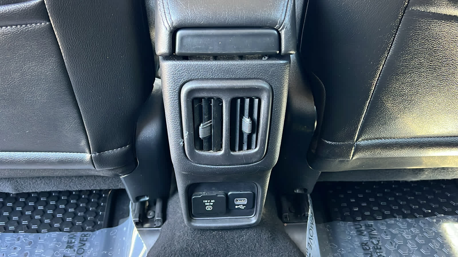 Thumbnail: 2018 Jeep Compass - 25