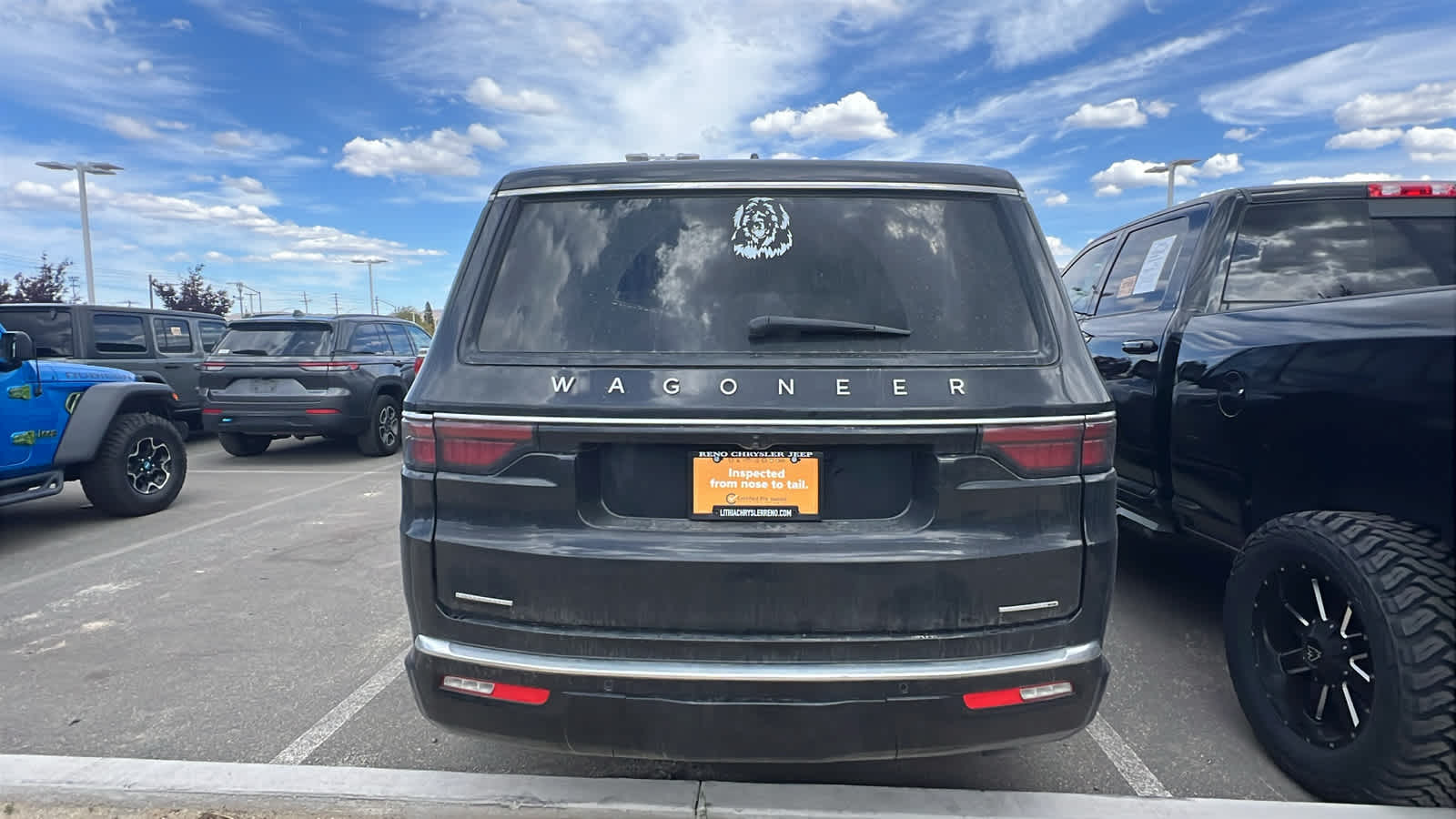 Thumbnail: 2023 Jeep Wagoneer - 6