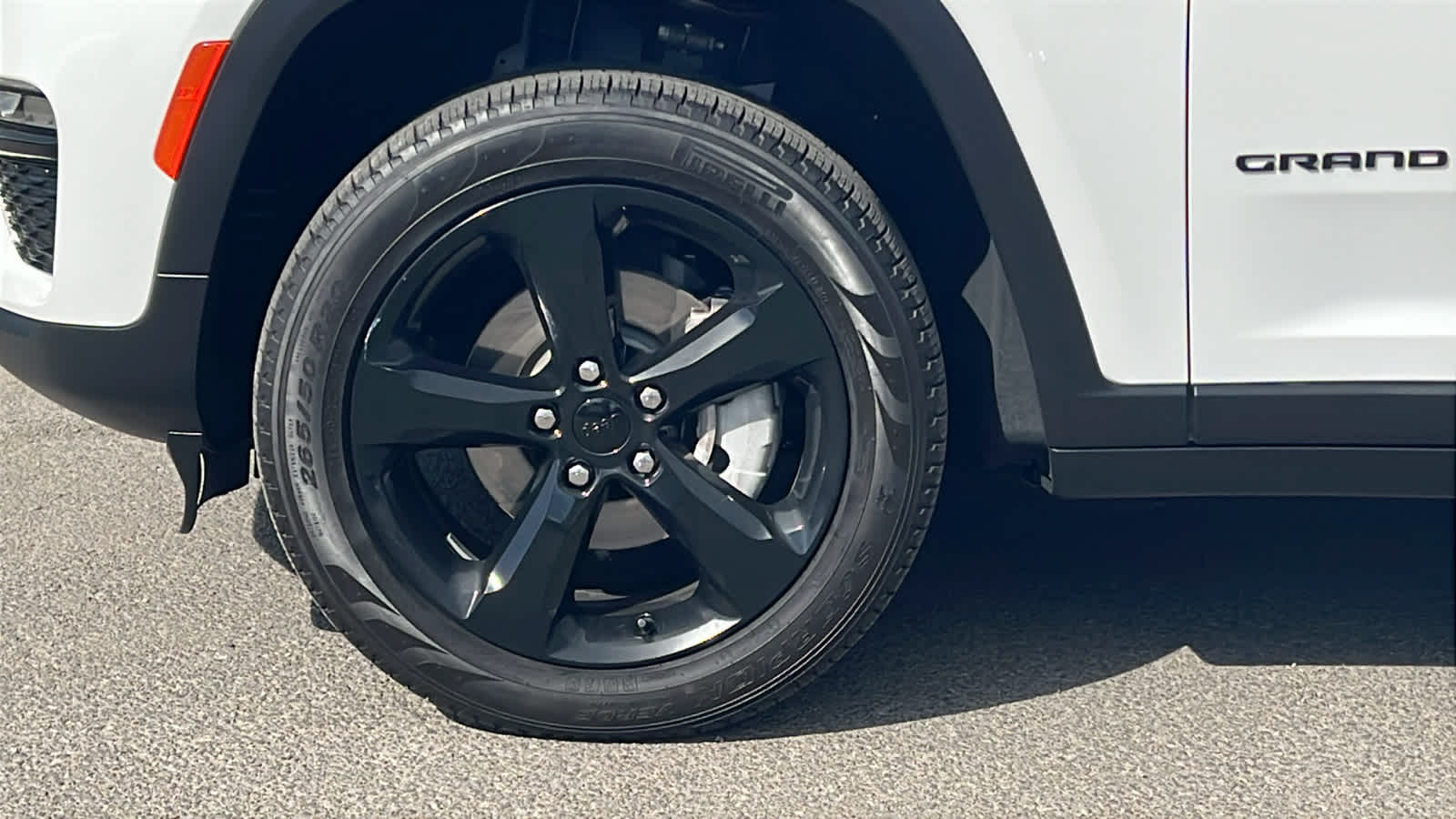 Thumbnail: 2023 Jeep Grand Cherokee - 9