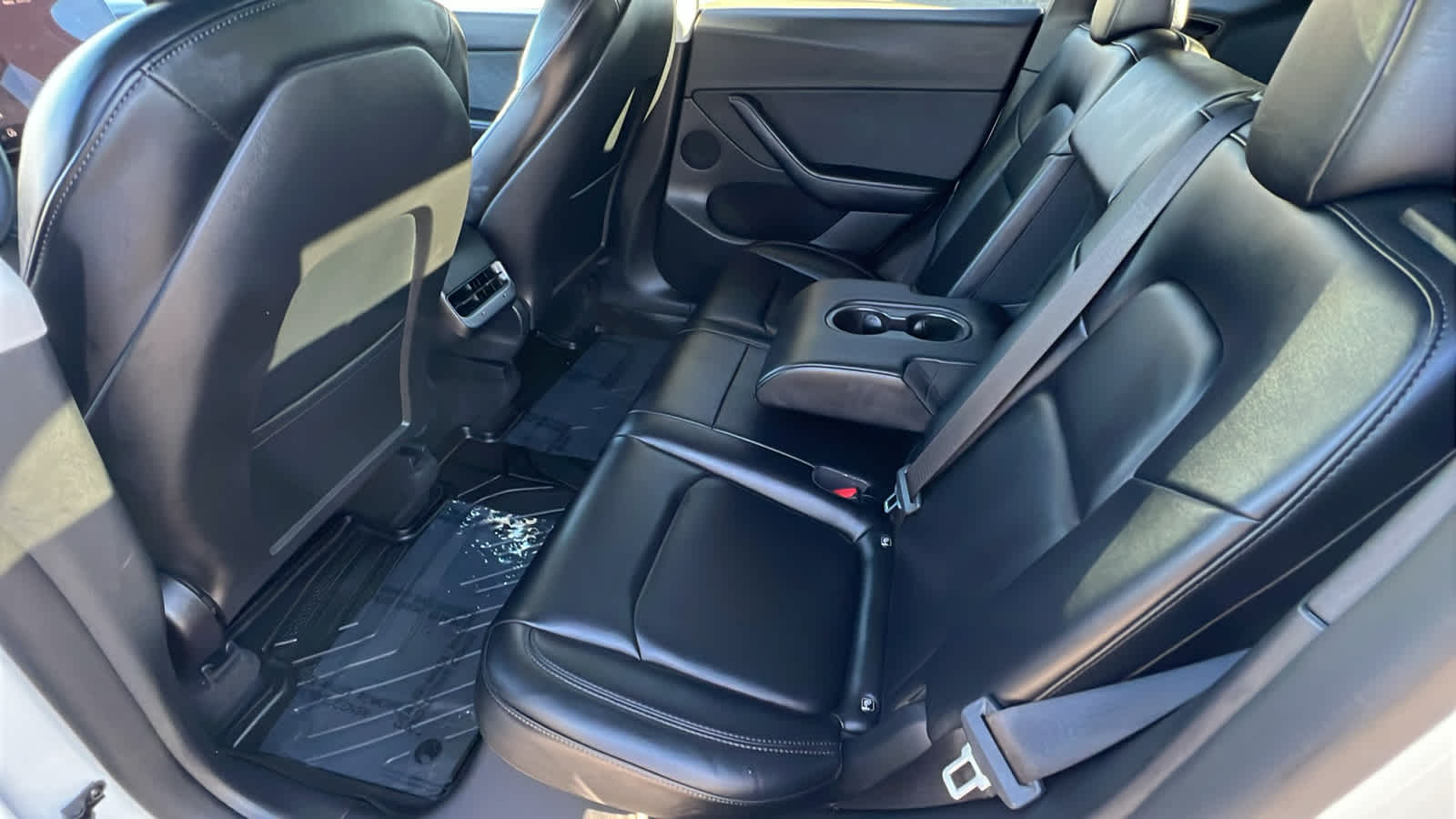 Thumbnail: 2022 Tesla Model Y - 23