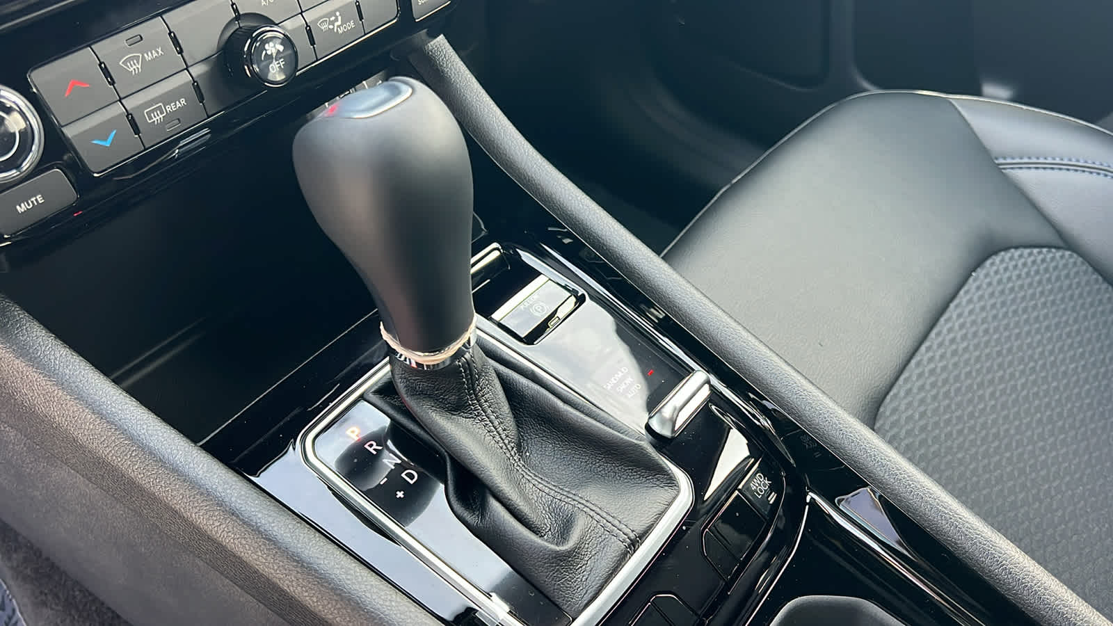 Thumbnail: 2026 Jeep Compass - 13