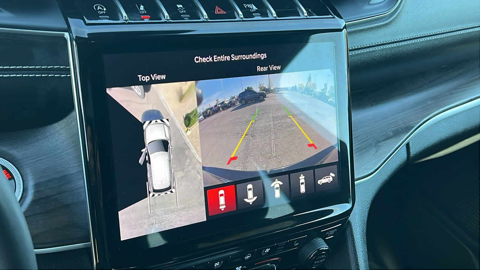 Thumbnail: 2024 Jeep Grand Cherokee L - 16