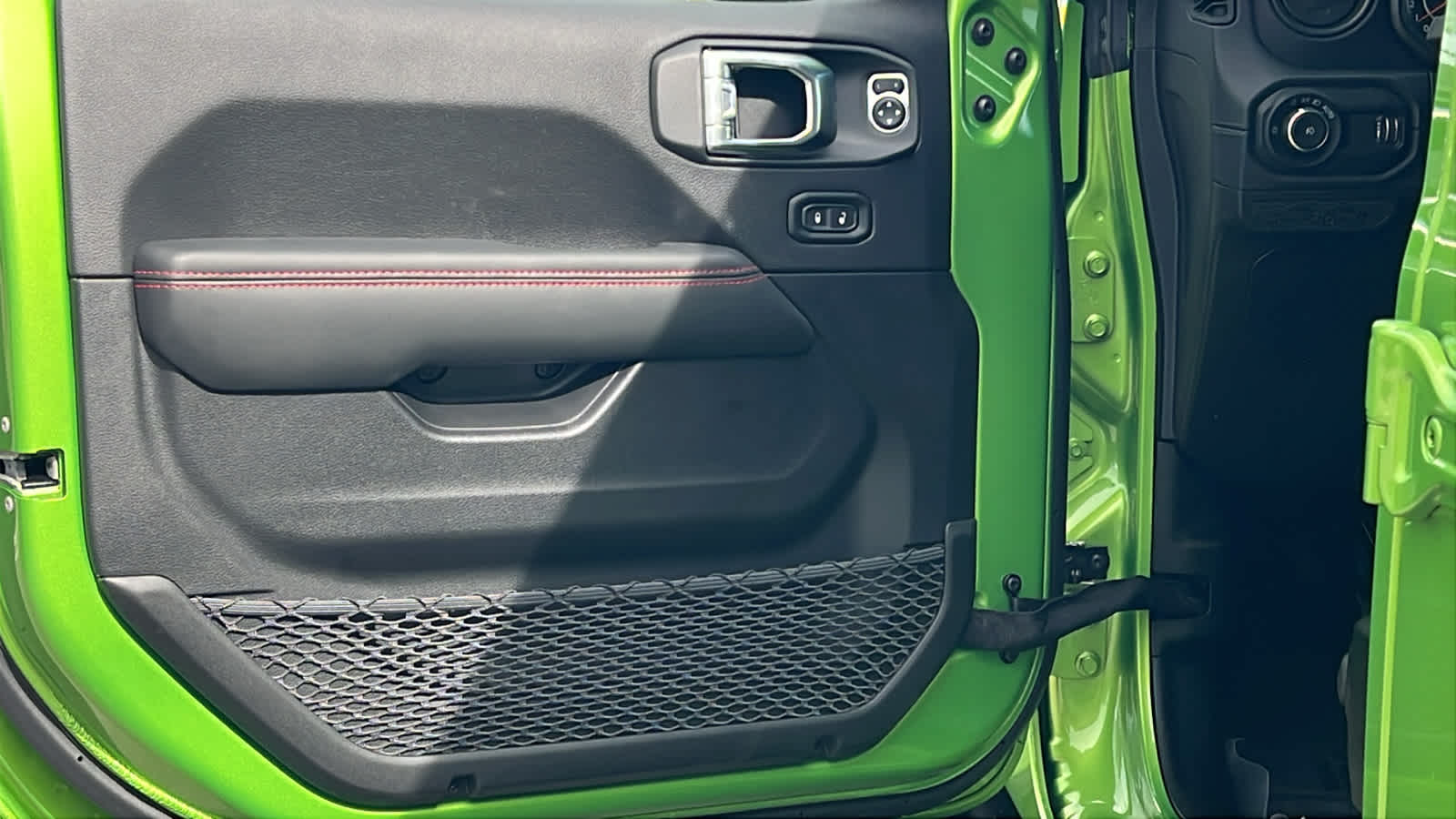 Thumbnail: 2026 Jeep Wrangler - 22