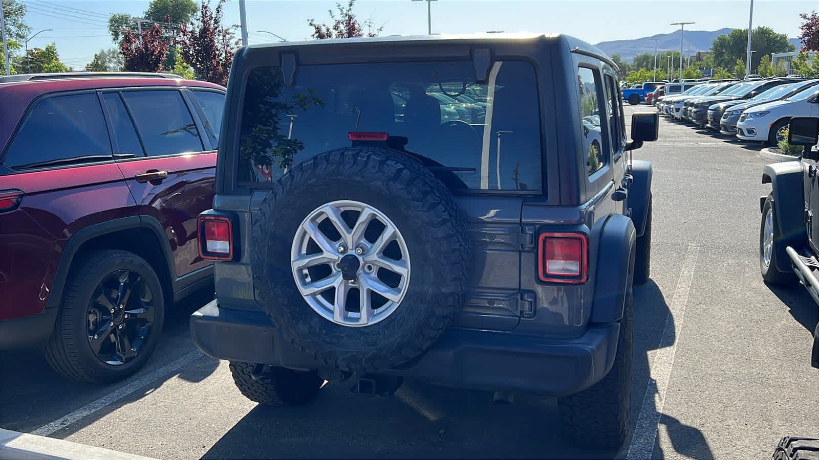 Thumbnail: 2023 Jeep Wrangler - 7