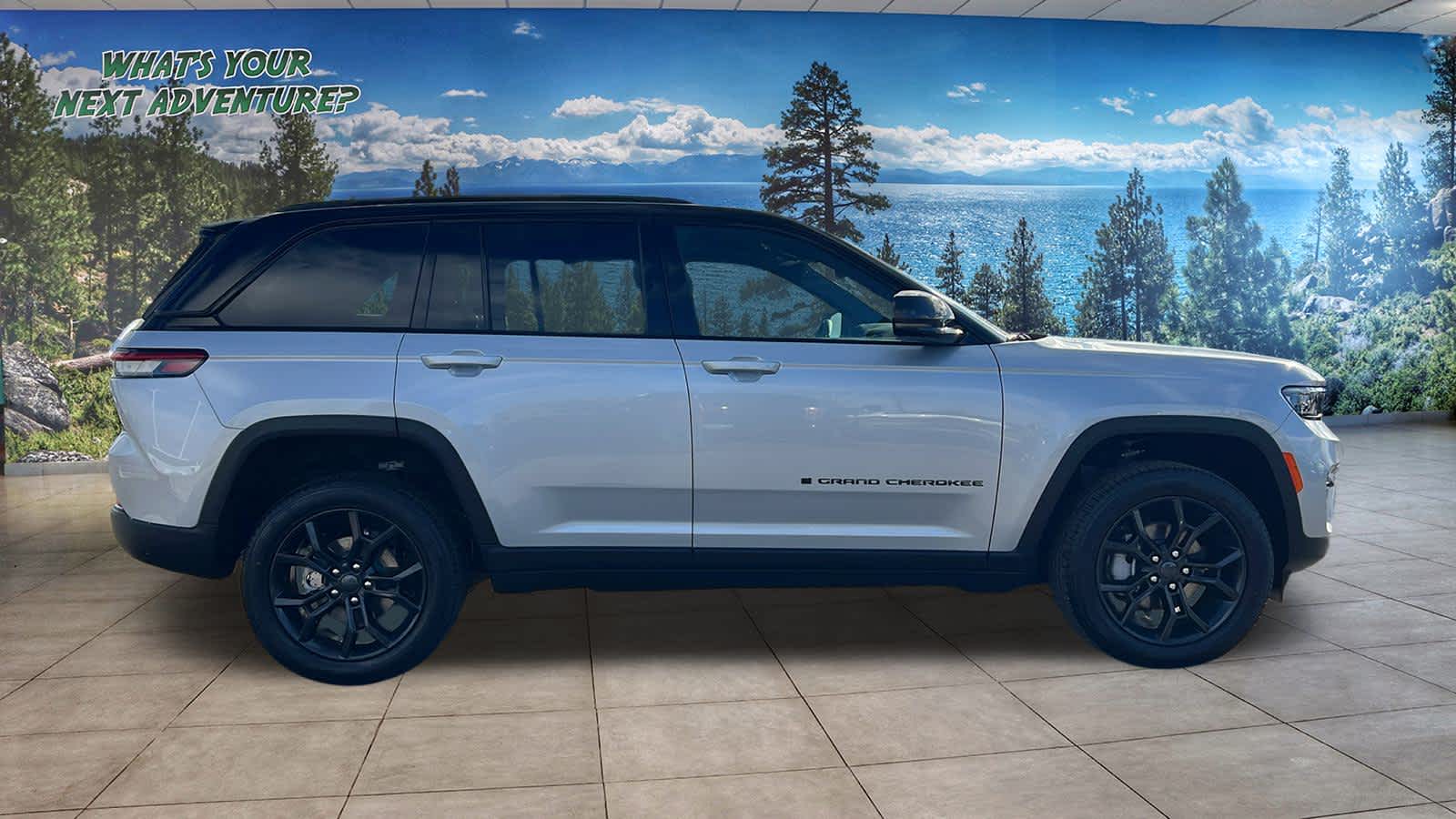 Thumbnail: 2025 Jeep Grand Cherokee - 4