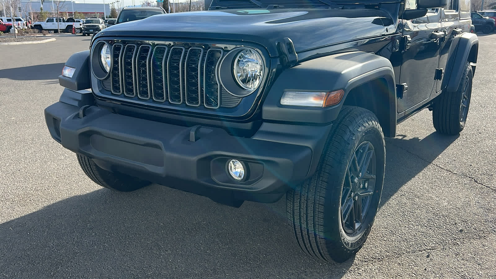 Thumbnail: 2025 Jeep Wrangler - 22