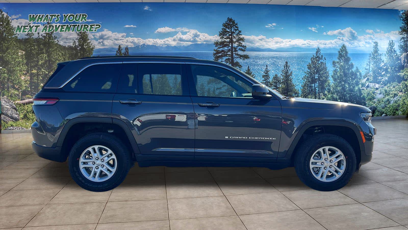 Thumbnail: 2025 Jeep Grand Cherokee - 4