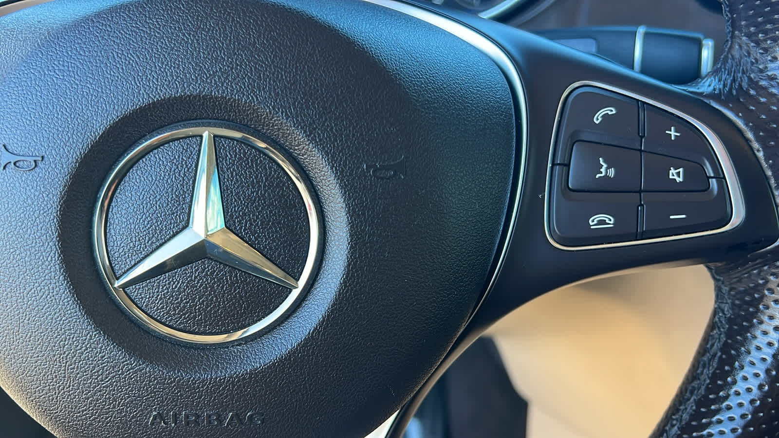 Thumbnail: 2018 Mercedes-Benz GLE - 20