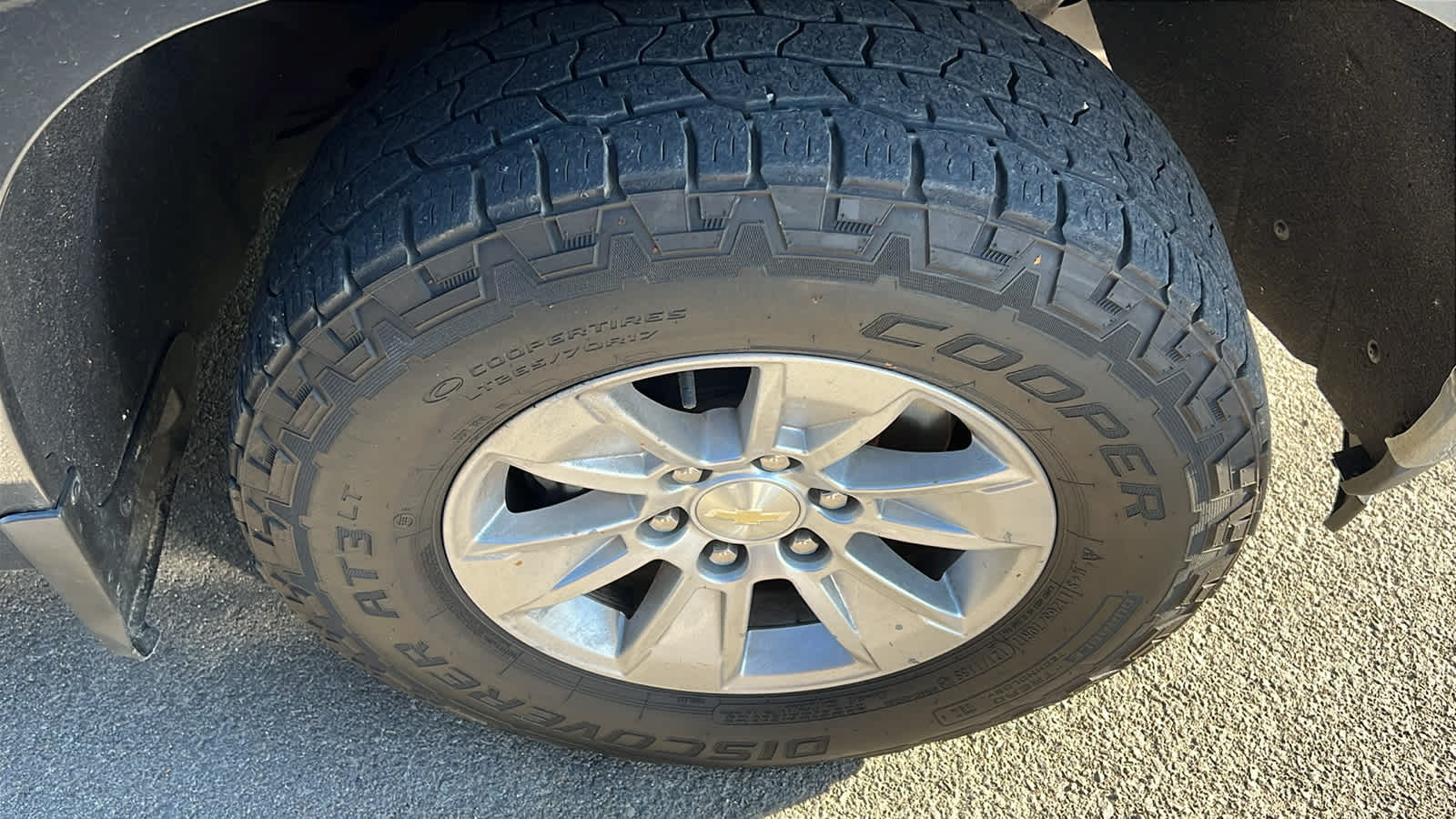 Thumbnail: 2019 Chevrolet Silverado 1500 - 4