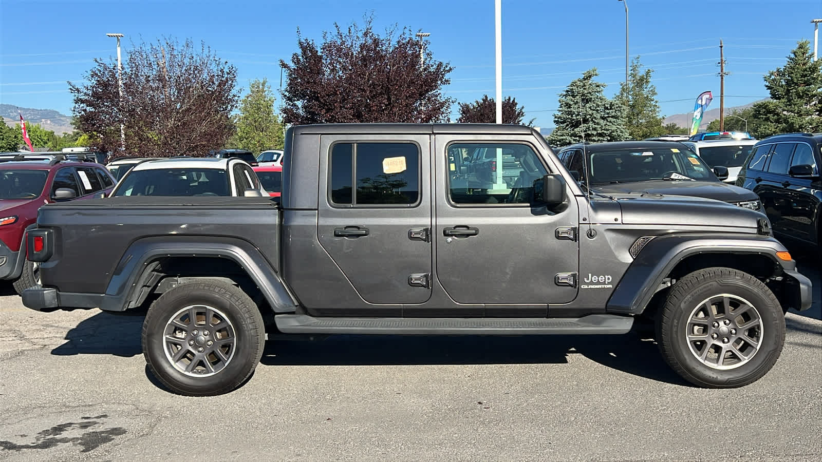 Thumbnail: 2022 Jeep Gladiator - 3