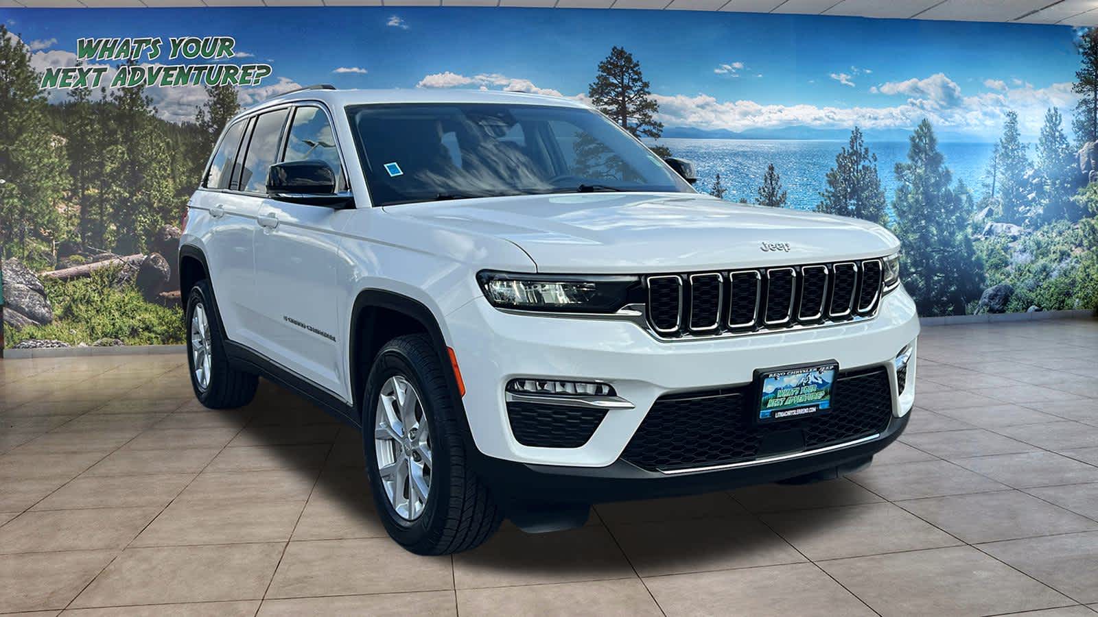 2023 Jeep Grand Cherokee Limited photo 3