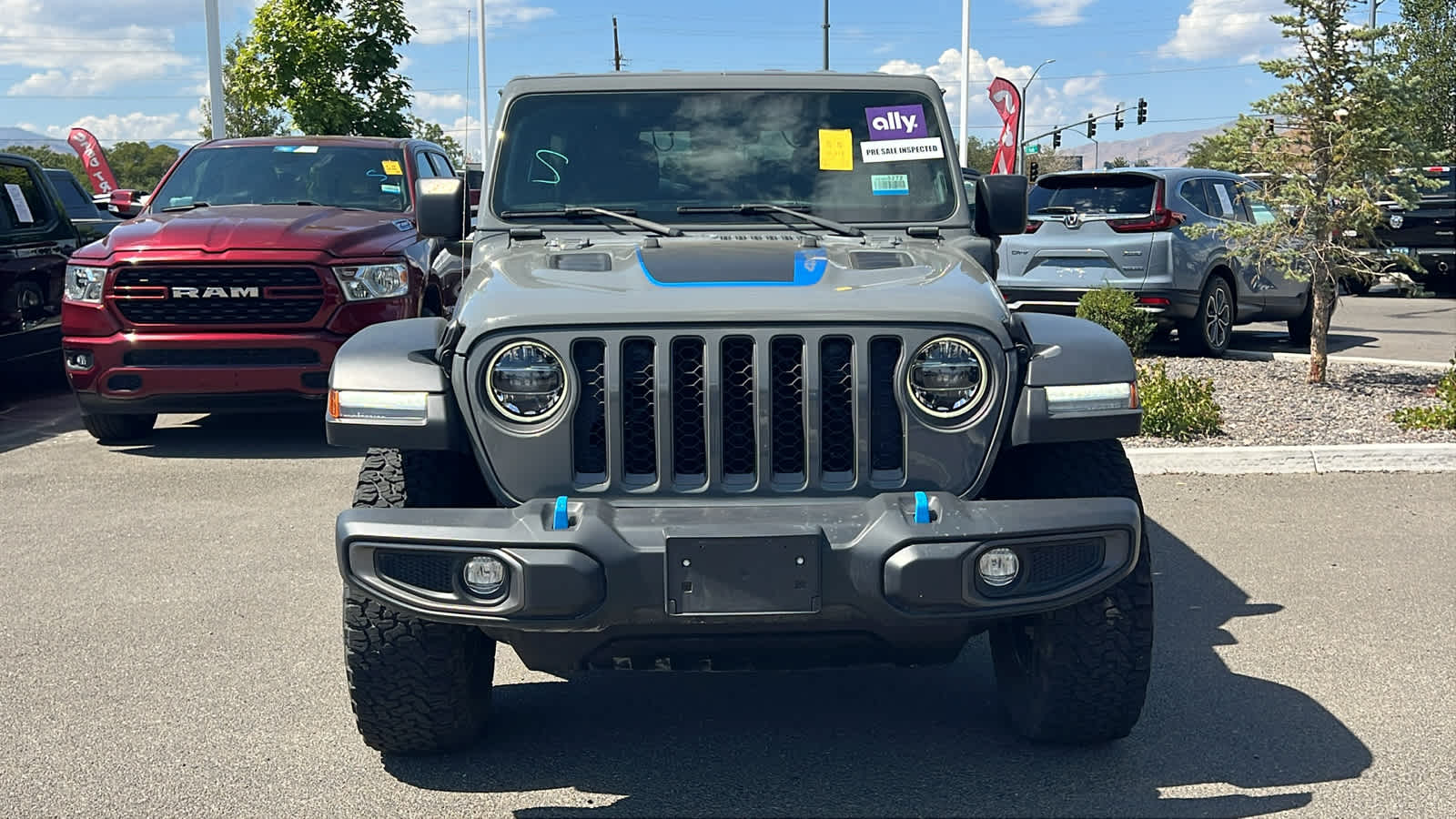 2022 Jeep Wrangler 4xe Unlimited Rubicon photo 2