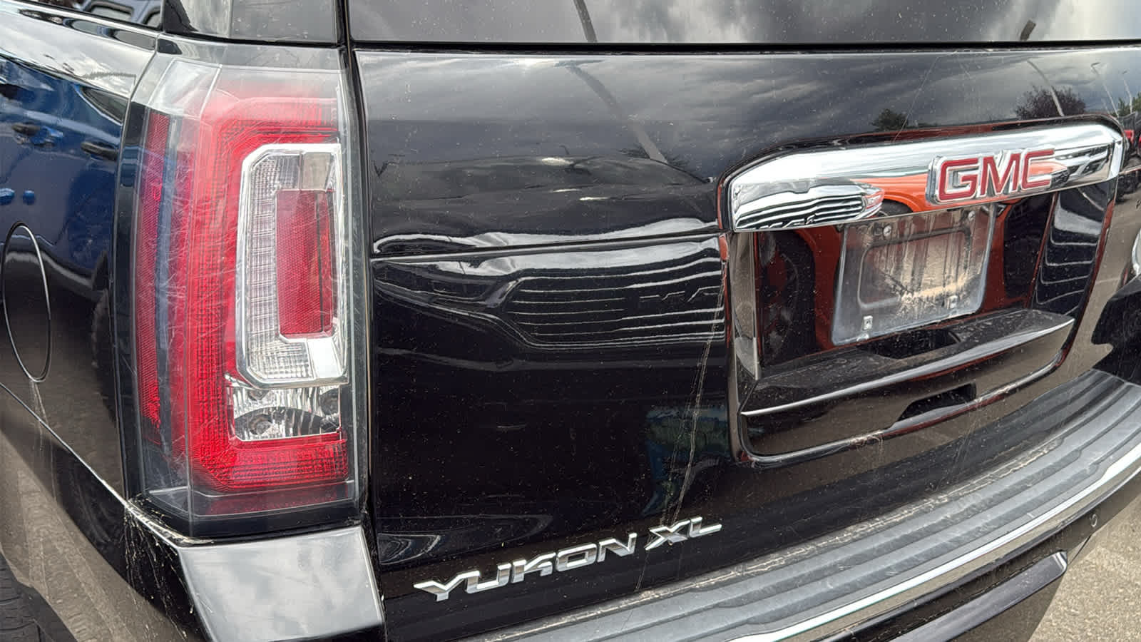 Thumbnail: 2019 GMC Yukon XL - 6
