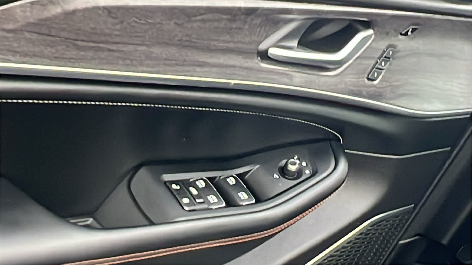 Thumbnail: 2025 Jeep Grand Cherokee L - 22