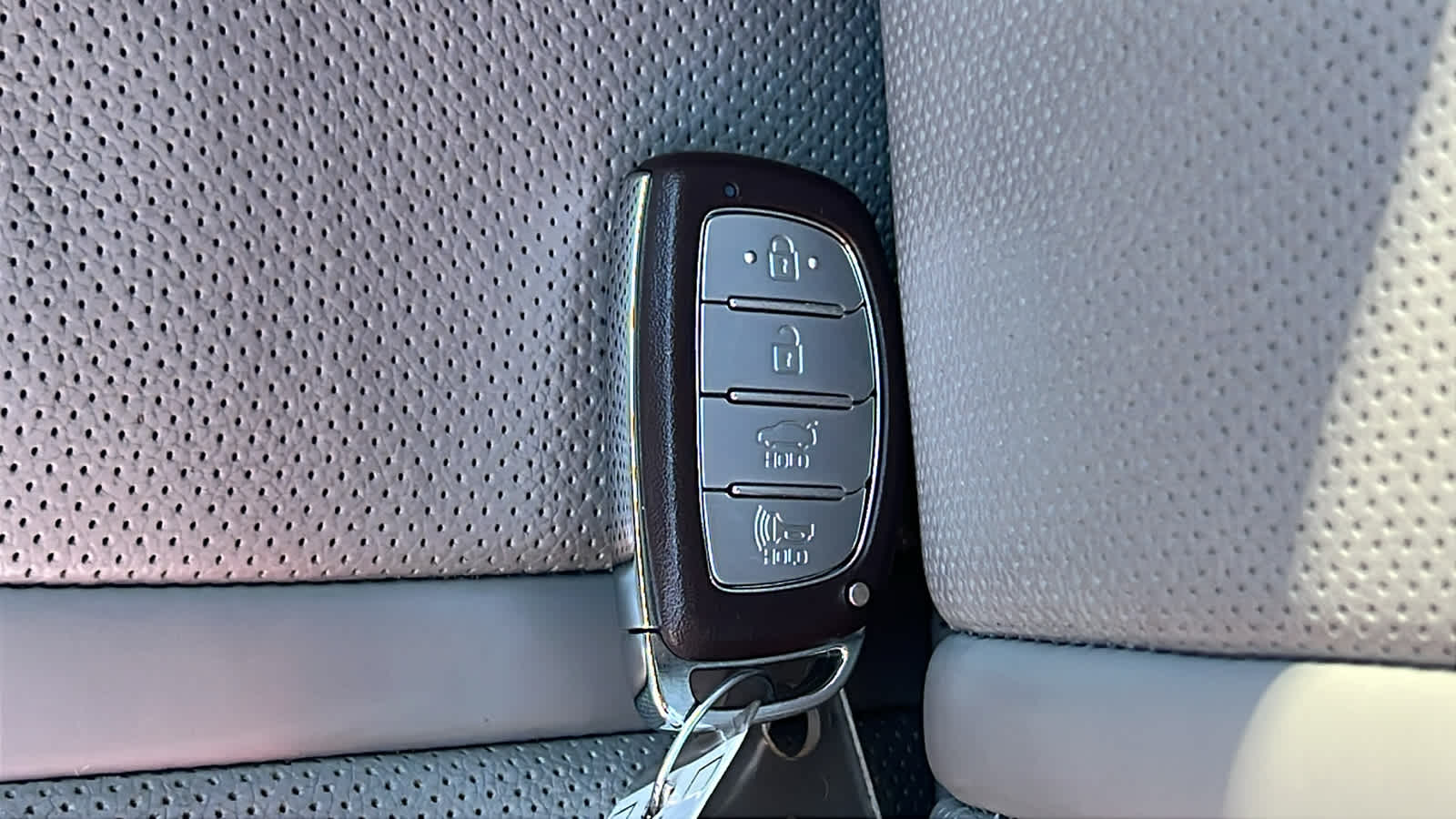 Thumbnail: 2018 Hyundai Sonata - 29