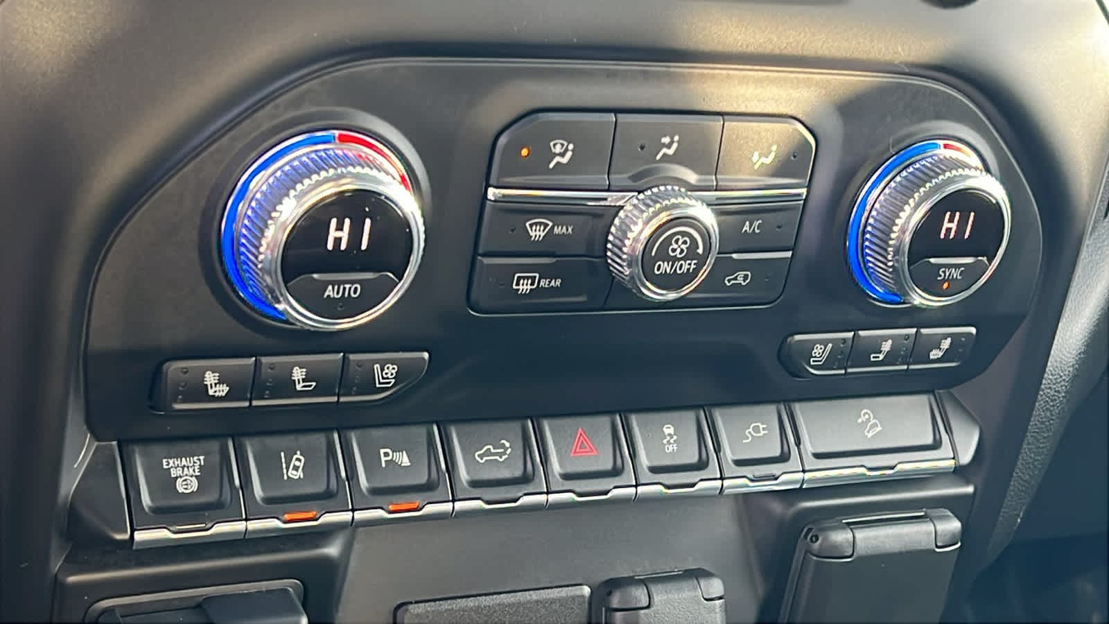 Thumbnail: 2021 GMC Sierra 2500 - 14