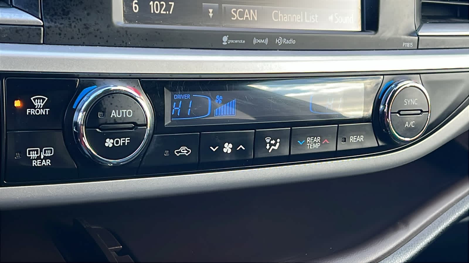 Thumbnail: 2019 Toyota Highlander - 14