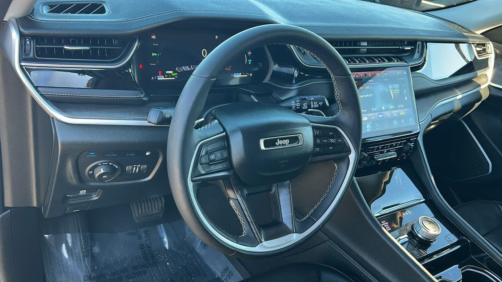 Thumbnail: 2023 Jeep Grand Cherokee - 10