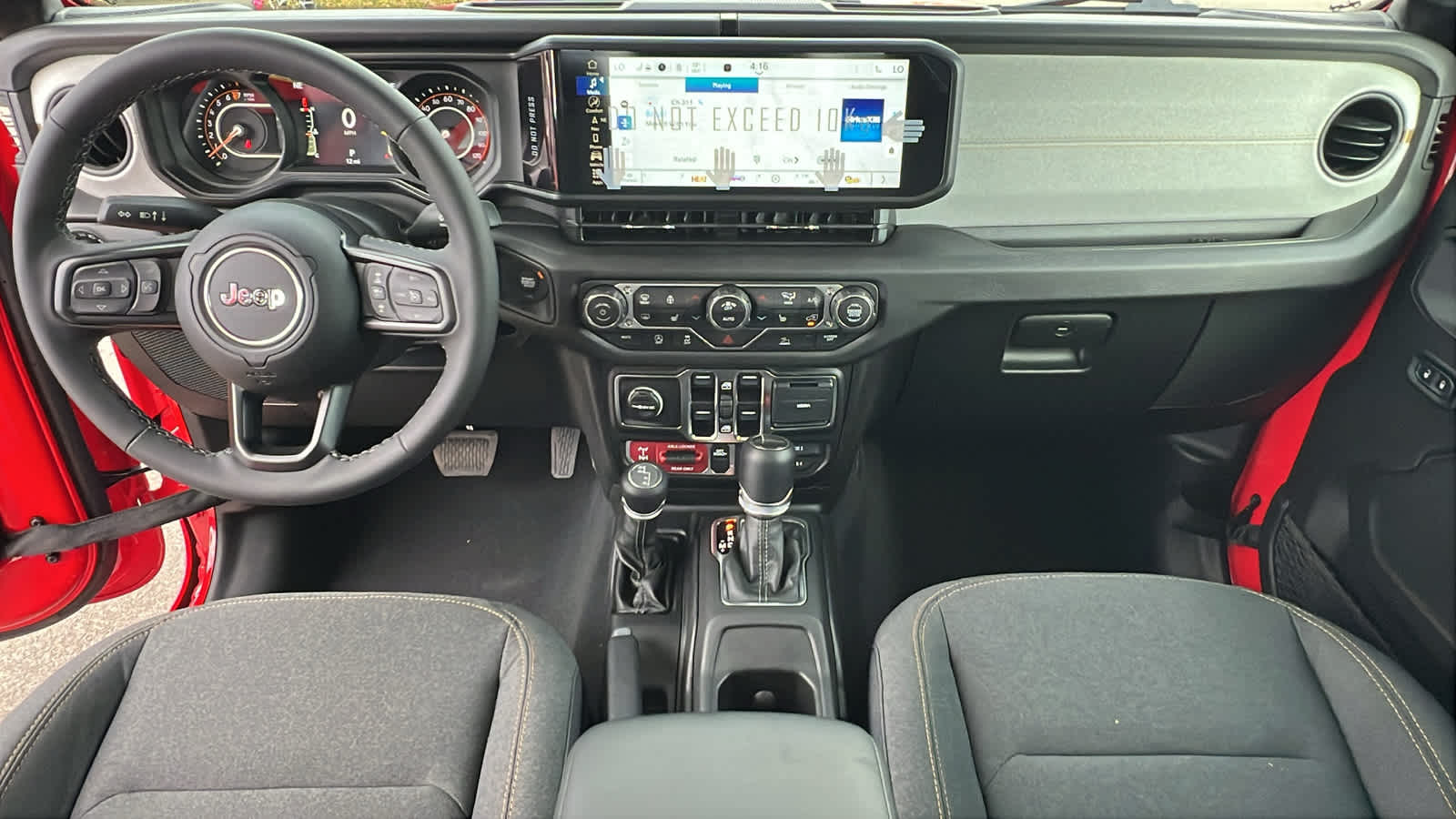 Thumbnail: 2025 Jeep Gladiator - 26