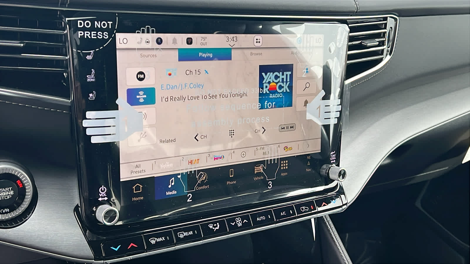 Thumbnail: 2026 Jeep Grand Wagoneer - 15