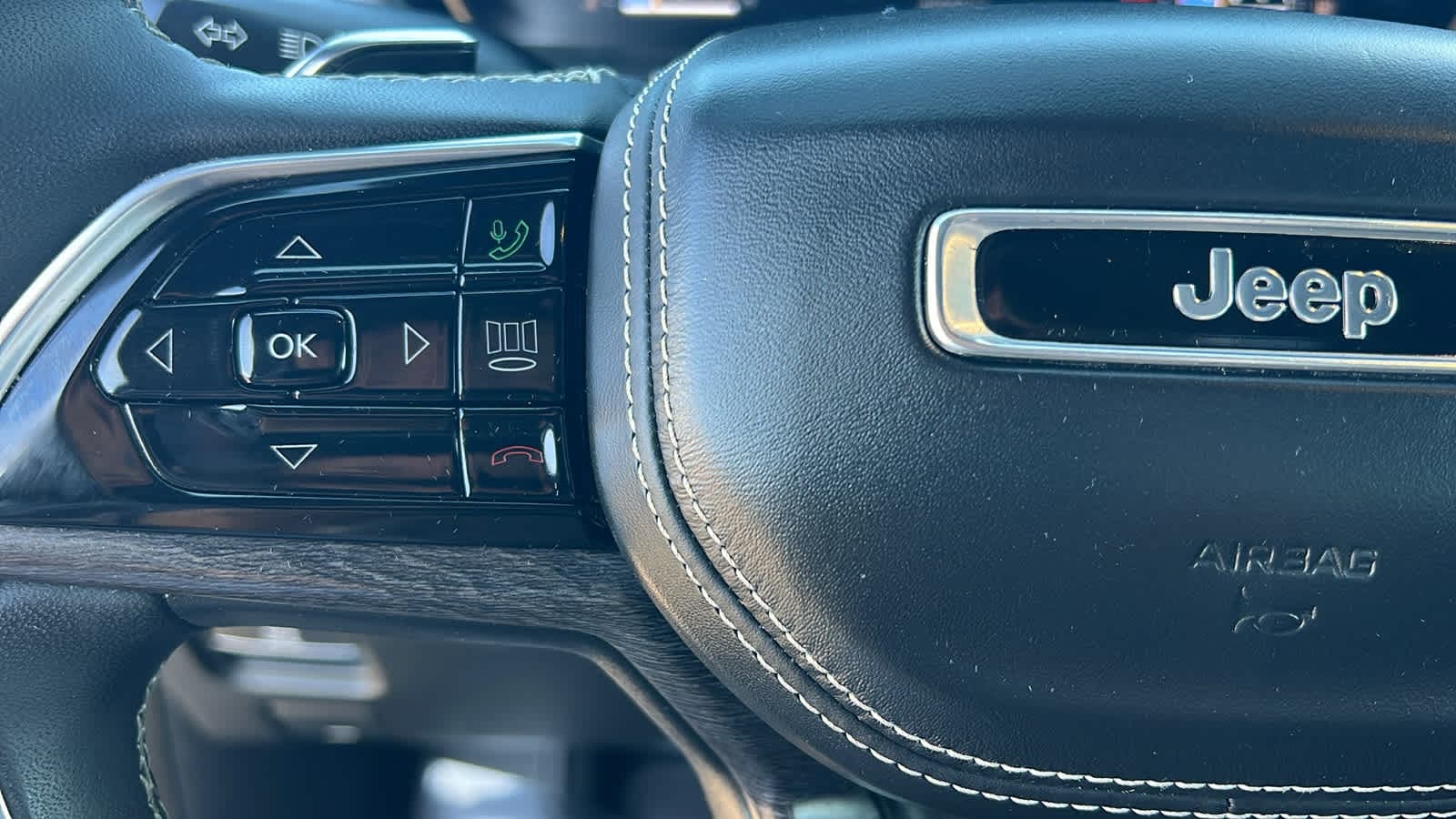 Thumbnail: 2022 Jeep Grand Cherokee - 19