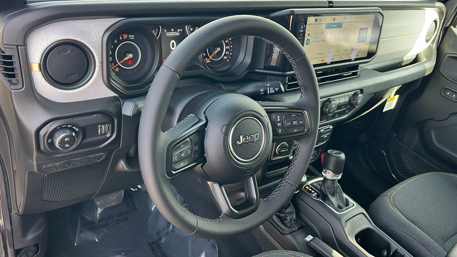 Thumbnail: 2026 Jeep Gladiator - 10