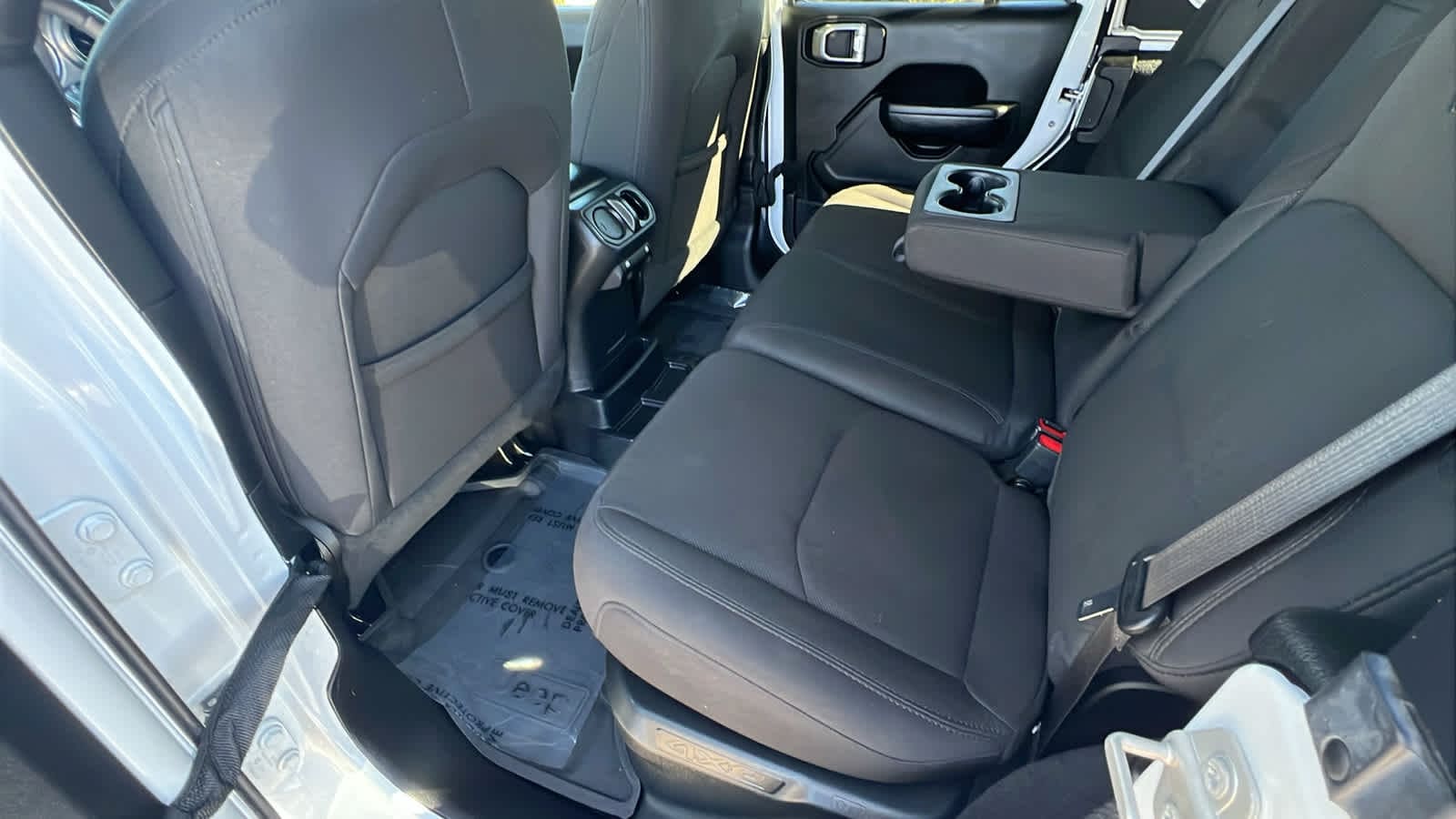 Thumbnail: 2023 Jeep Wrangler - 24