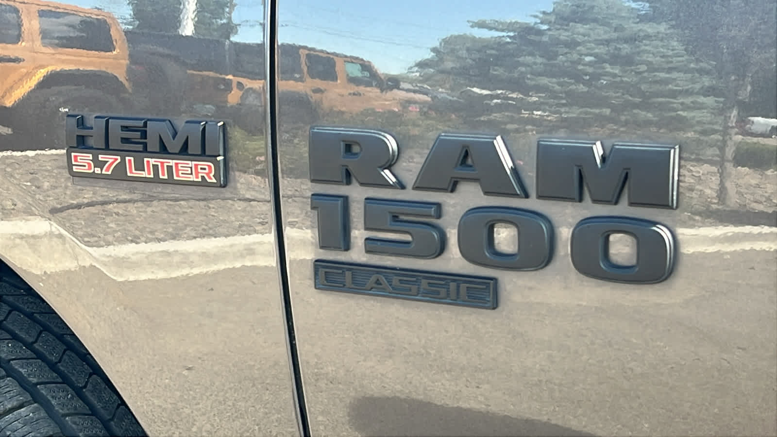 Thumbnail: 2022 RAM 1500 Classic - 27