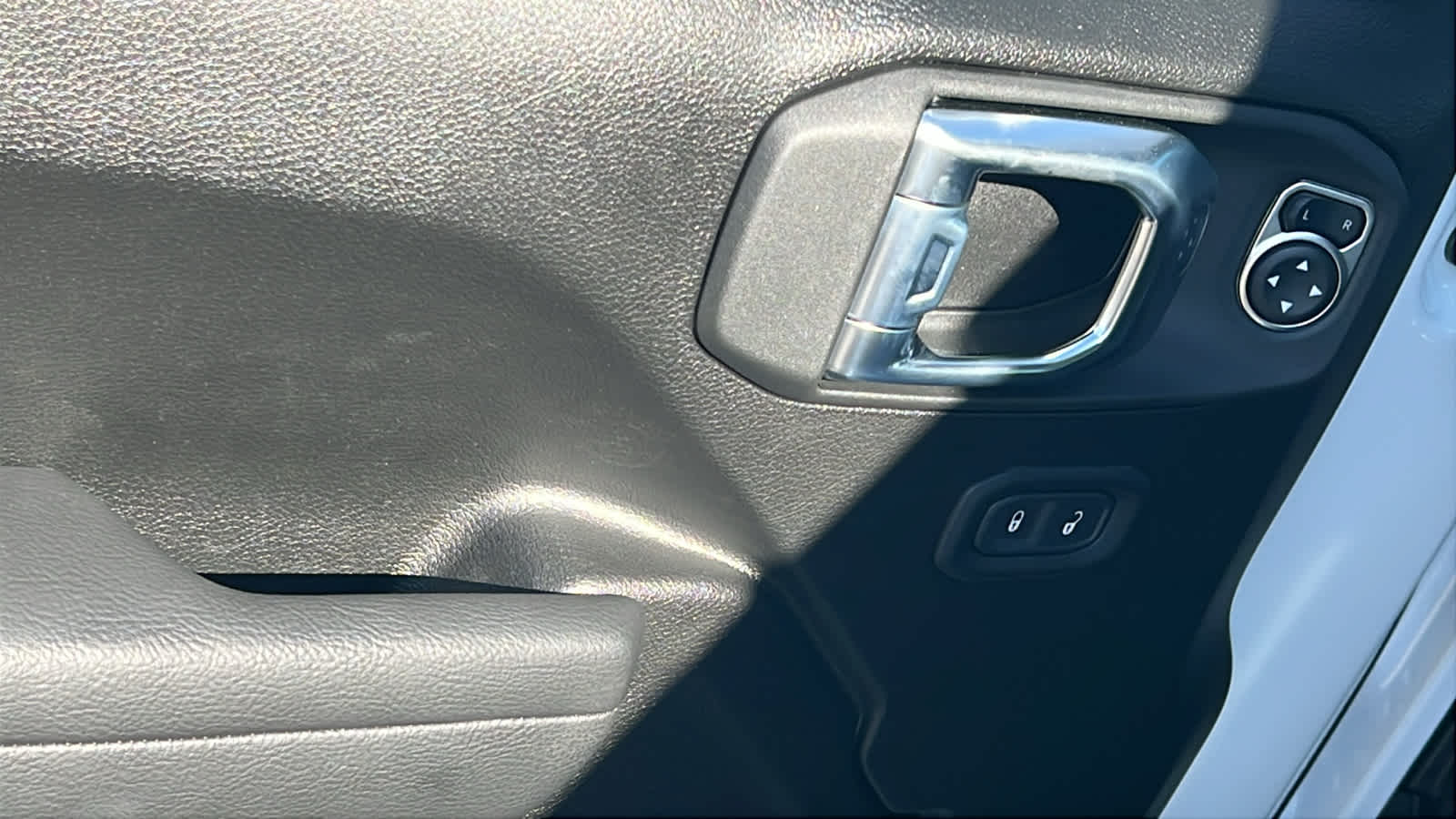 Thumbnail: 2026 Jeep Wrangler - 22