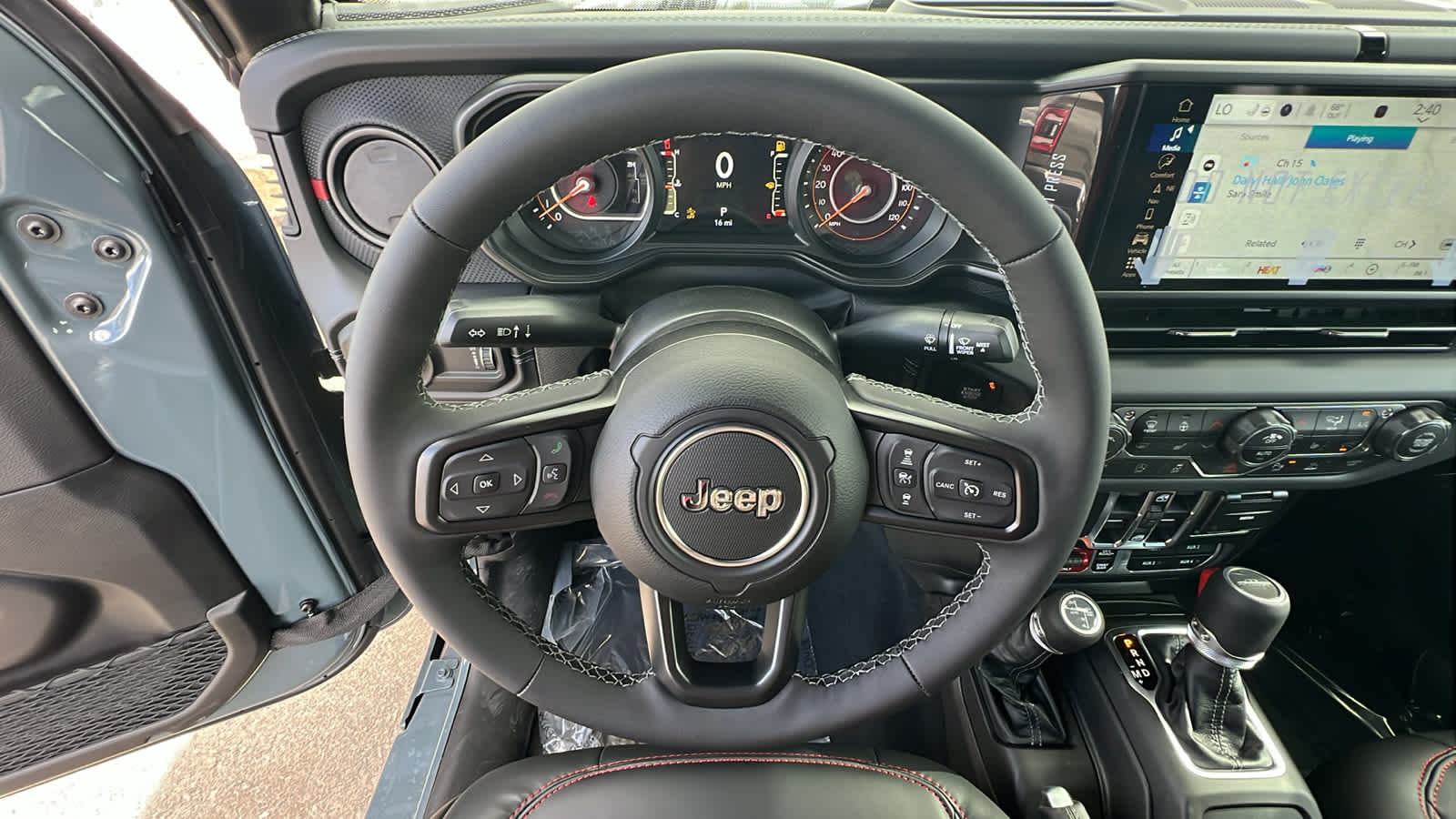 Thumbnail: 2026 Jeep Gladiator - 18