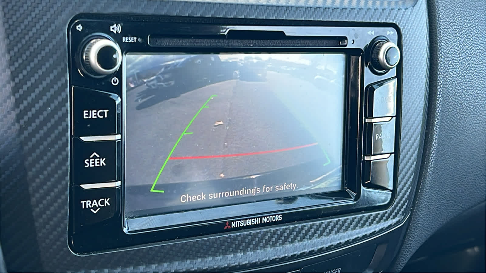 Thumbnail: 2017 Mitsubishi Outlander Sport - 16