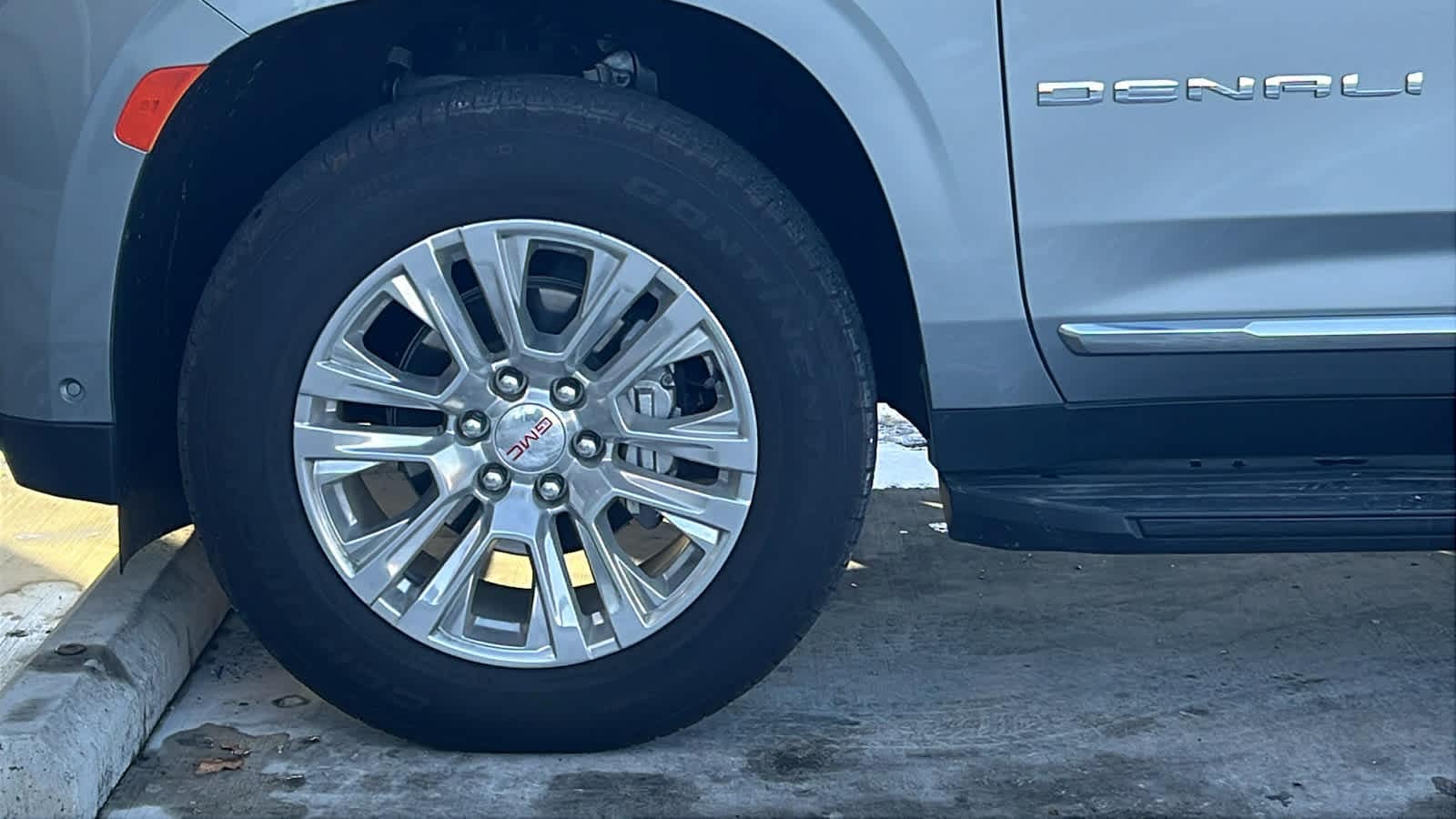 Thumbnail: 2024 GMC Yukon - 9