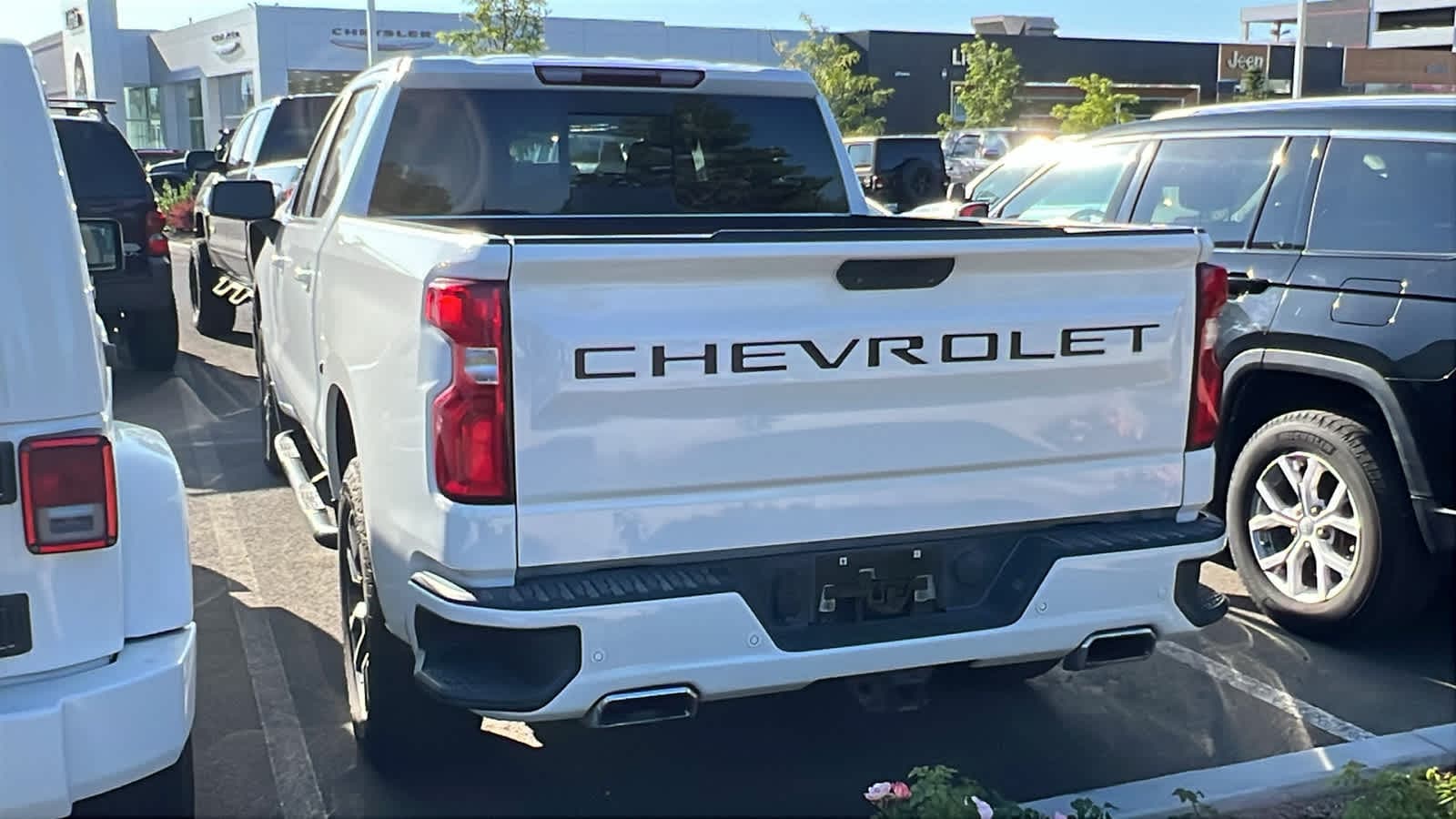 Thumbnail: 2020 Chevrolet Silverado 1500 - 6