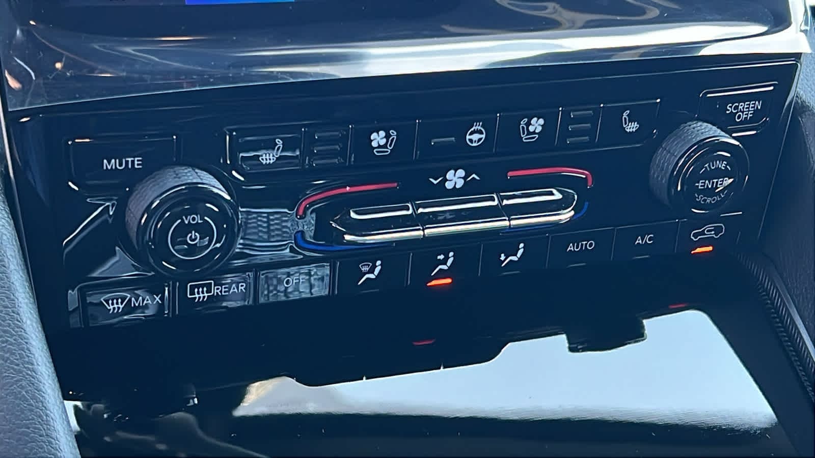 Thumbnail: 2025 Jeep Grand Cherokee - 14