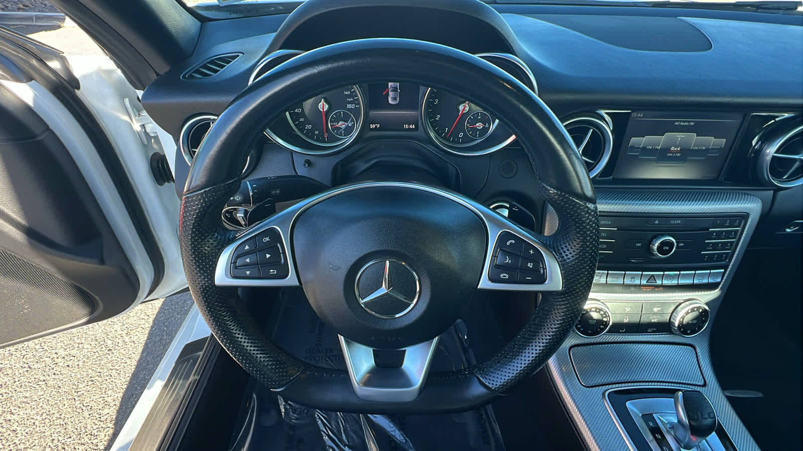 Thumbnail: 2017 Mercedes-Benz SLC - 18