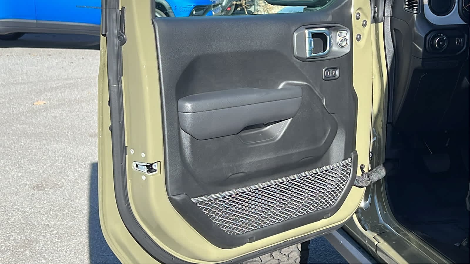 Thumbnail: 2026 Jeep Wrangler - 22