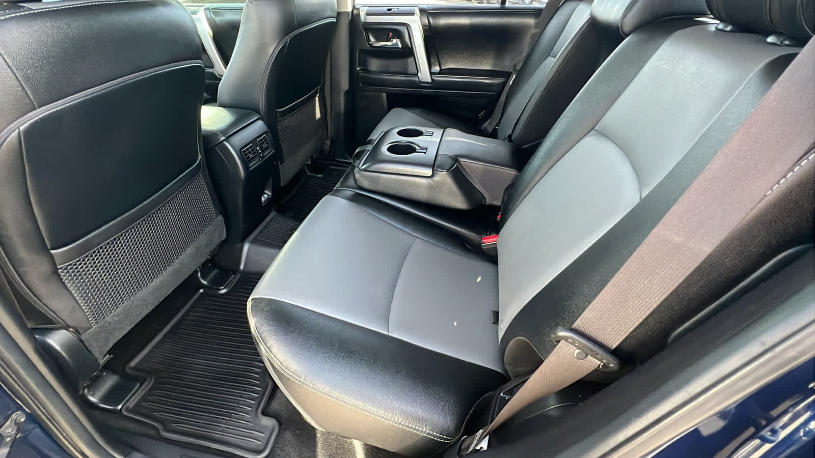 Thumbnail: 2021 Toyota 4Runner - 24