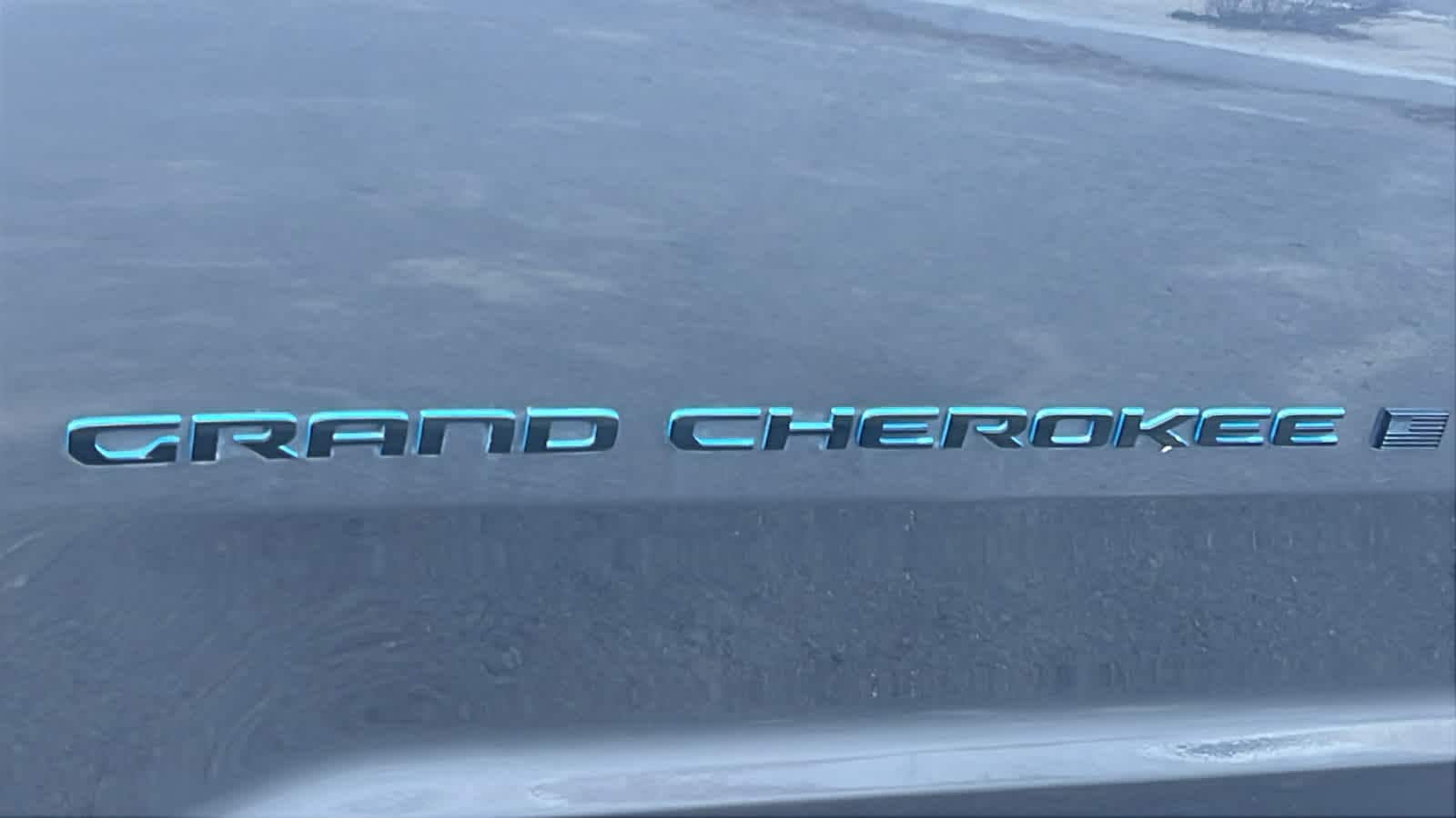 Thumbnail: 2022 Jeep Grand Cherokee - 28