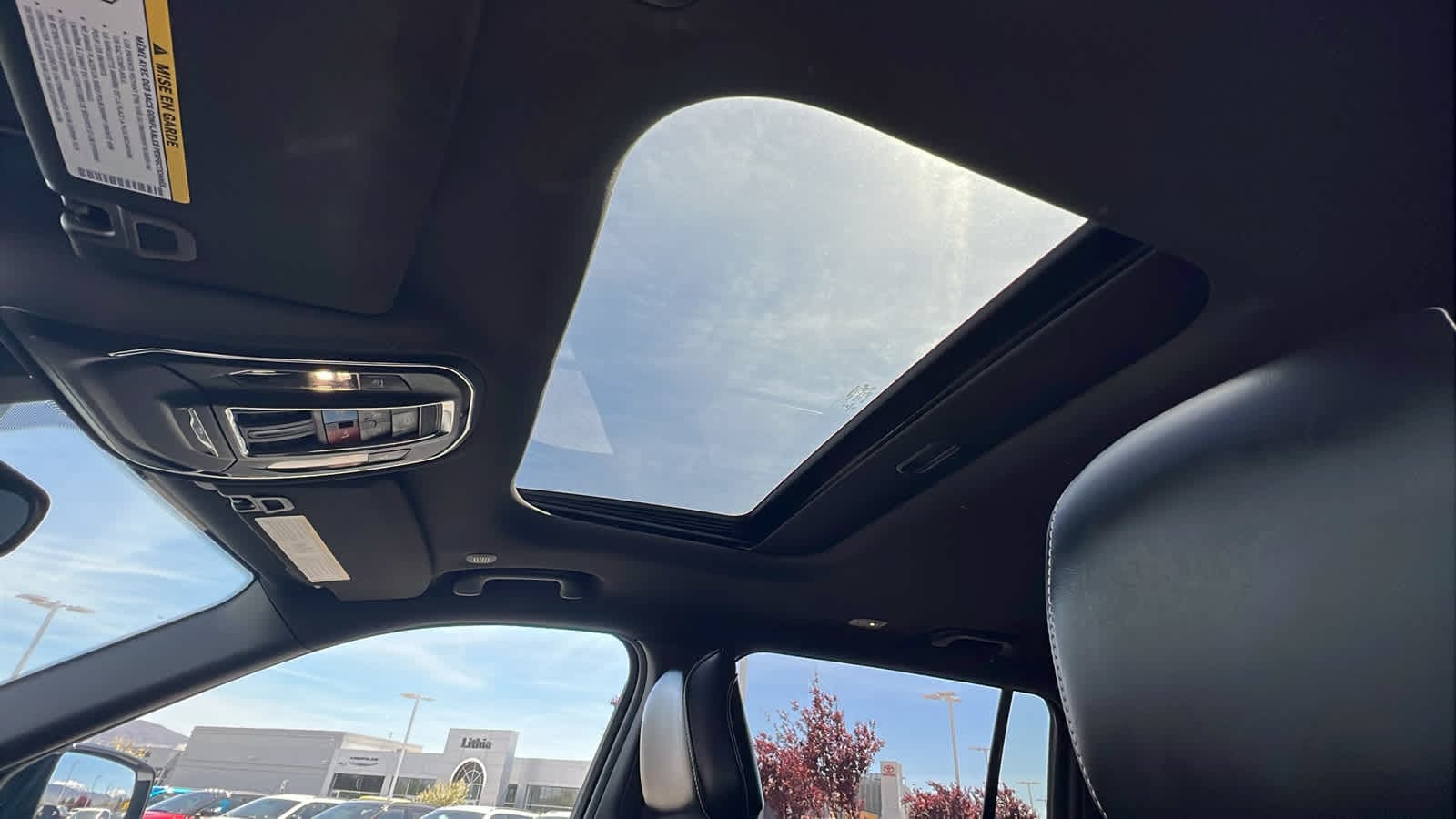 Thumbnail: 2023 Jeep Grand Cherokee - 31