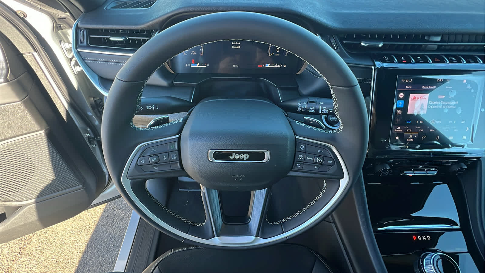 Thumbnail: 2025 Jeep Grand Cherokee - 18