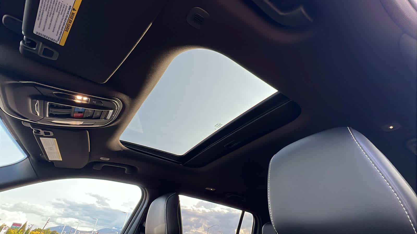 Thumbnail: 2025 Jeep Grand Cherokee L - 31