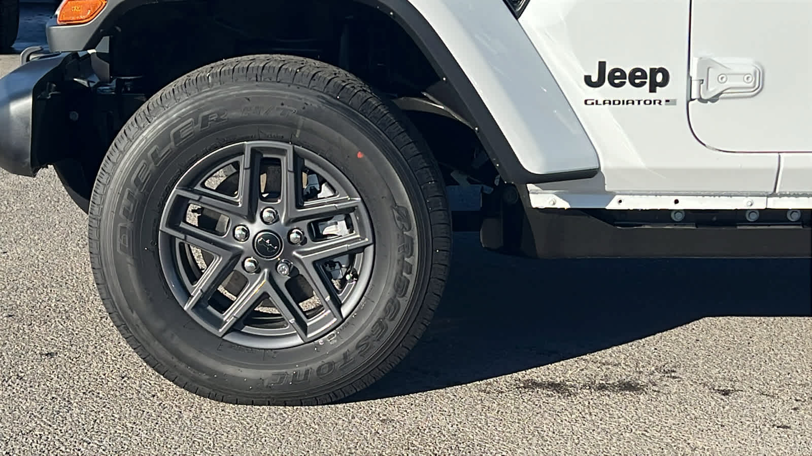 Thumbnail: 2026 Jeep Gladiator - 9