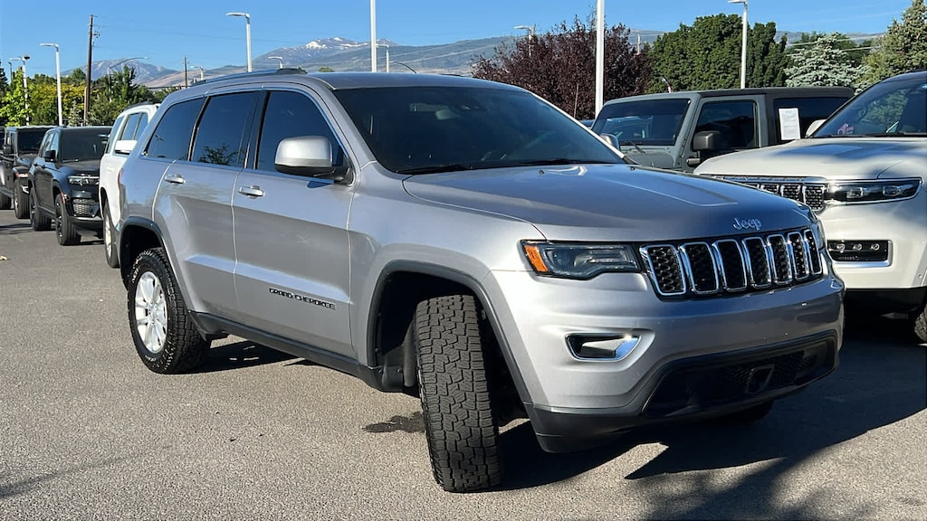 Used 2021 Jeep Grand Cherokee Laredo E SUV
